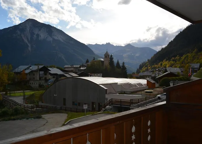 Joli Studio Expose Sud Avec Terrasse